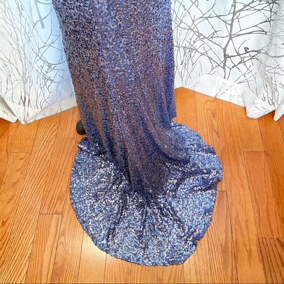 Badgley Mischka blue sequin sleeveless high neck low V open back long gown dress - Picture 11 of 16